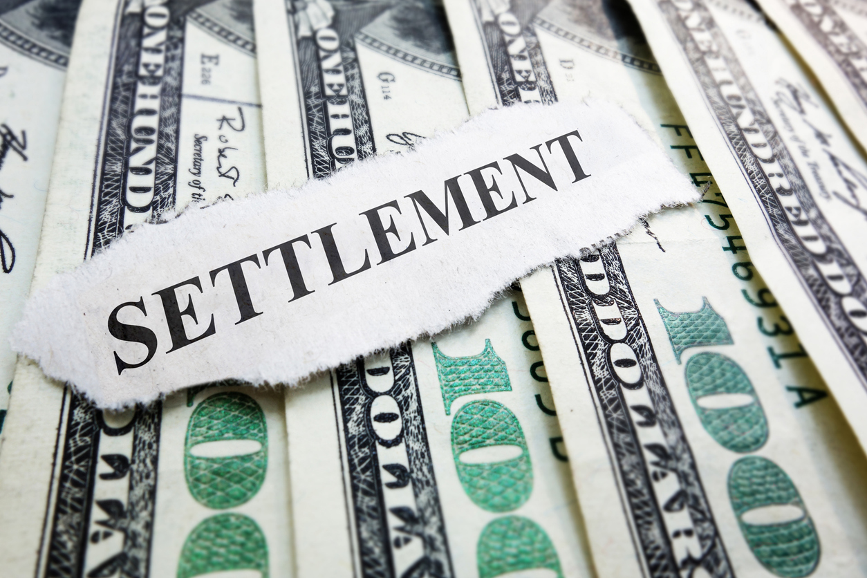 How Much Do Lawyers Usually Take From a Settlement?